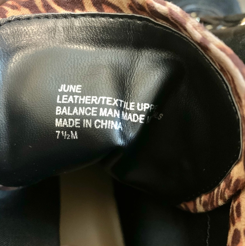 Crown & Ivy leopard print black booties - Picture 7 of 7